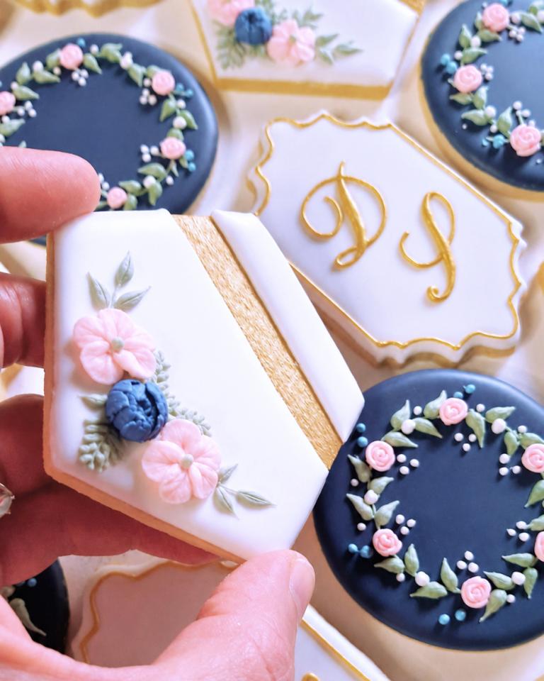 Signature Flowers and Gold (24 biscotti)